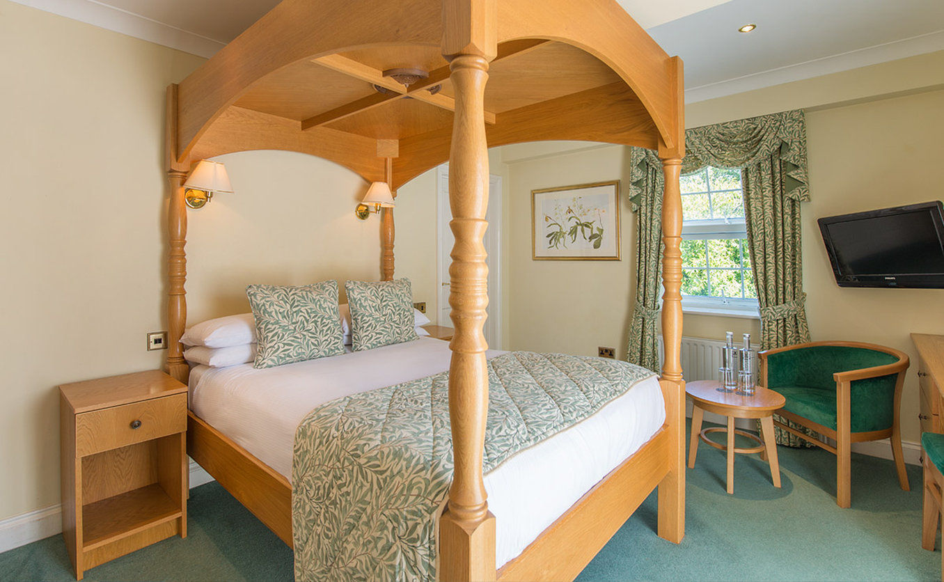 Moorhill House Bed & Breakfast Burley Bagian luar foto