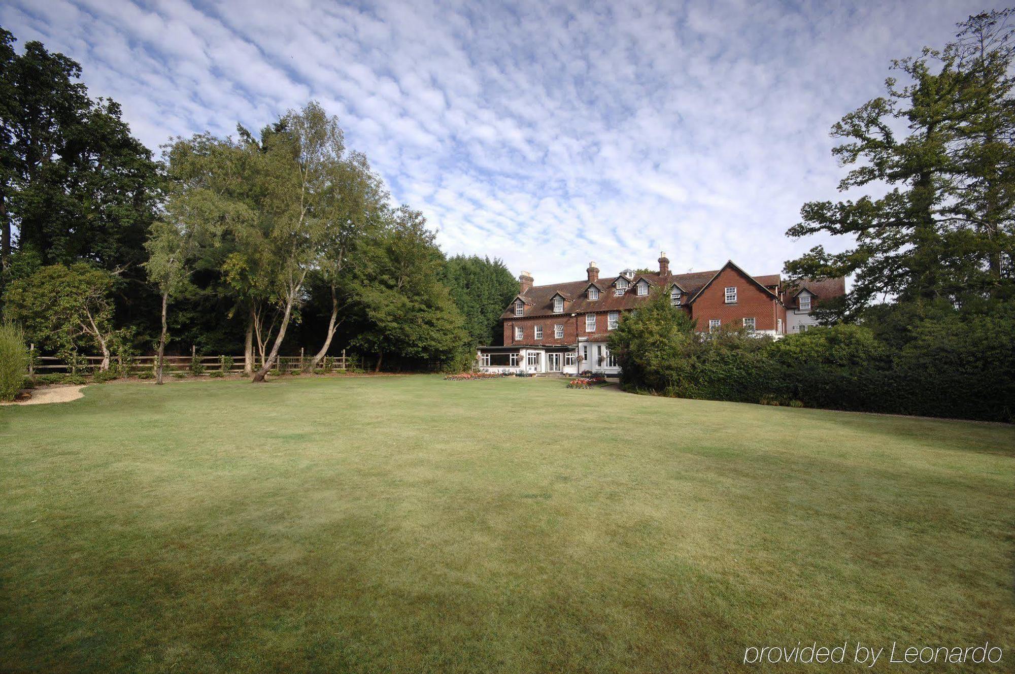 Moorhill House Bed & Breakfast Burley Bagian luar foto